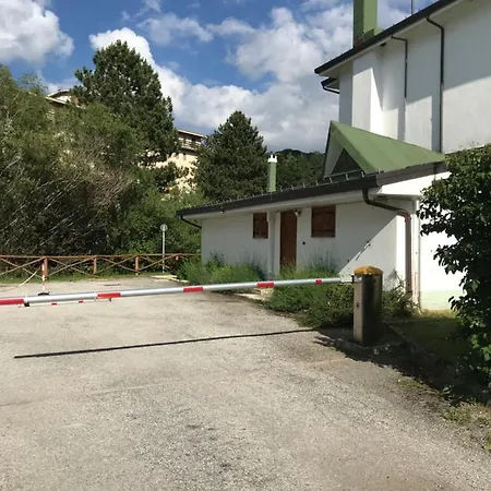 Casa Montagna Rocca Di Mezzo *